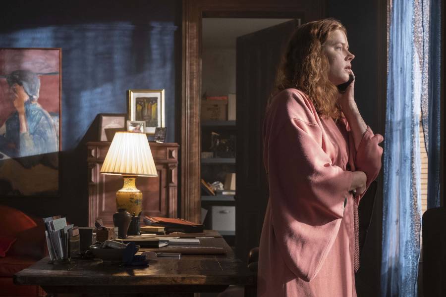 La donna alla finestra: il thriller psicologico dal 14 maggio 2021 su Netflix