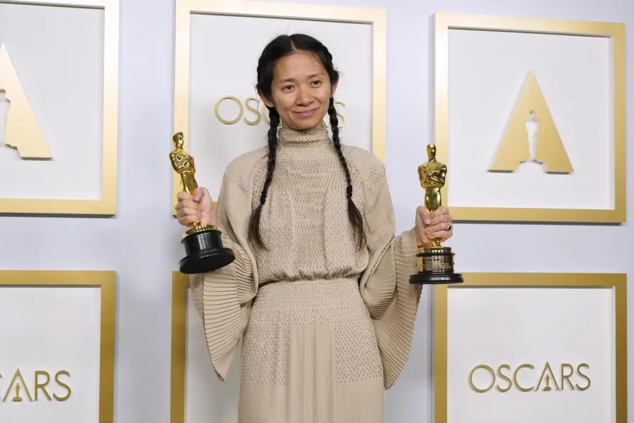 Oscar 2021, lo splendido discorso di Chloé Zhao: "Nasciamo tutti intrinsecamente buoni"