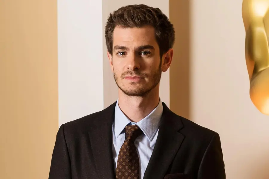 Chi è Andrew Garfield: biografia, carriera e filmografia dell'attore di The Amazing Spiderman
