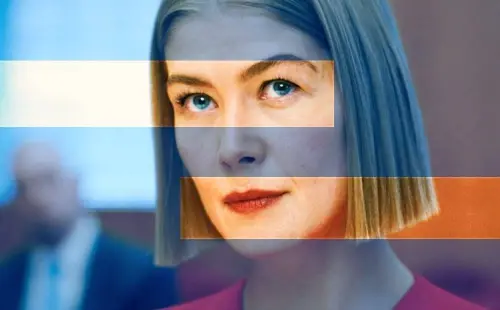 I care a lot, la recensione del film disponibile su Prime Video