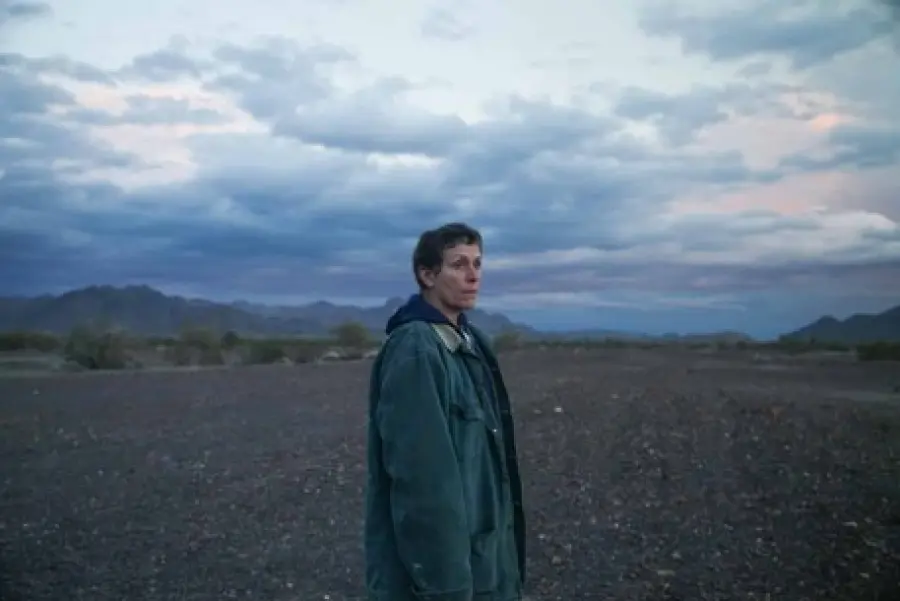 Nomadland, la recensione del miglior film drammatico ai Golden Globes 2021