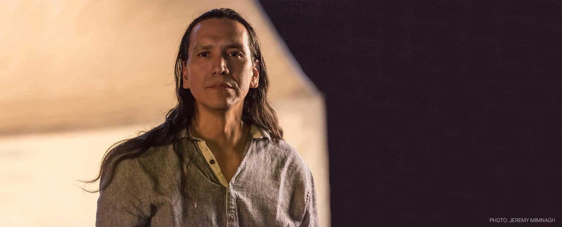 Firestarter: Michael Greyeyes si aggiunge al cast del nuovo film tratto dal romanzo di Stephen King