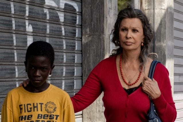 La vita davanti a sé, la recensione del film con Sophia Loren candidato ai Golden Globe 2021