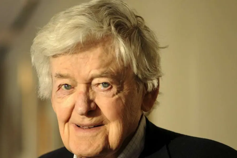 Chi era Hal Holbrook, l'attore di Tutti gli uomini del presidente scomparso a 95 anni