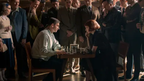 La regina degli scacchi: come la miniserie televisiva ha conquistato i fan di Netflix (recensione)