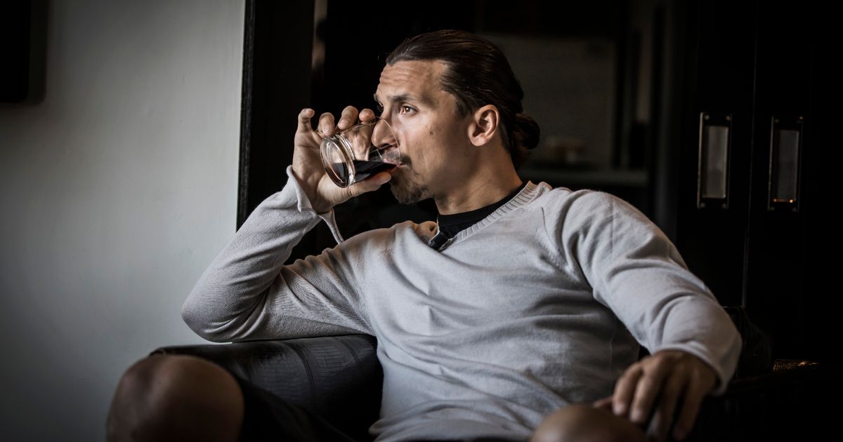"I Am Zlatan": la vita di Ibrahimovic diventa un film diretto da Jens Sjogren