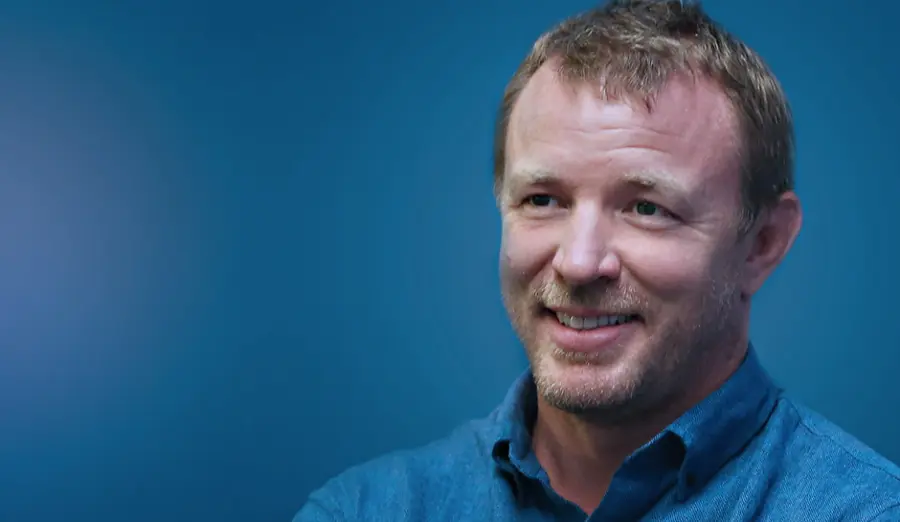 Guy Ritchie e Jason Statham tornano a collaborare per il film di spionaggio Five Eyes