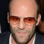 Jason Statham abbandona improvvisamente il progetto che avrebbe portato al film The man from Toronto, poche settimane prima dell'inizio delle riprese