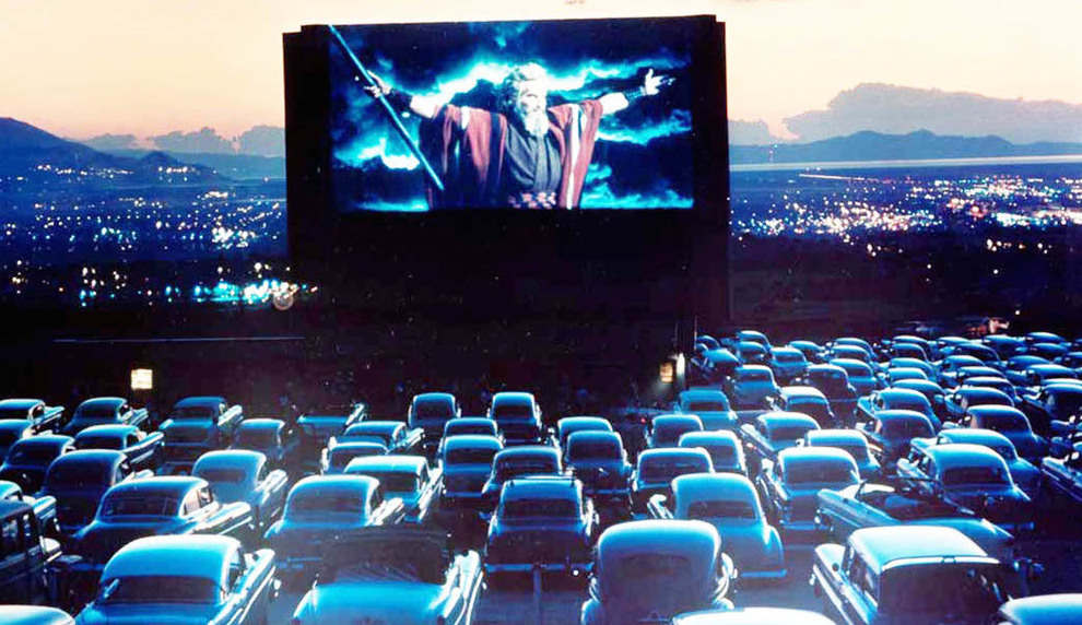 I cinema drive-in sono destinati a sostituire le sale cinematografiche nel post pandemia