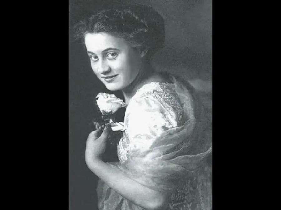 Il caso di Dorothy Gibson: l'attrice che ha recitato in un film sul Titanic solo un mese dopo essere sopravvissuta al disastro