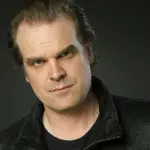 David Harbour: la star di Stranger Things prenderà parte al cast di Black Widow