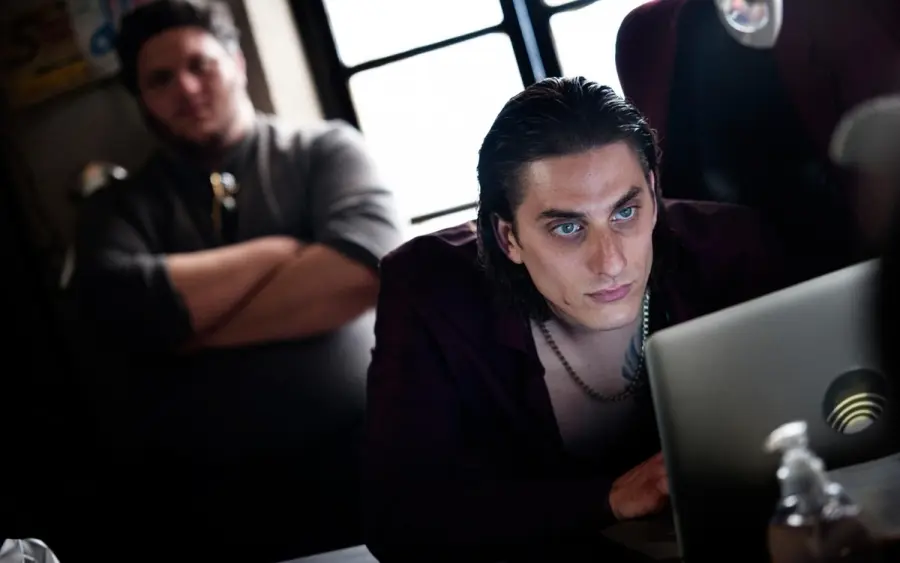 Lo chiamavano Jeeg Robot: vincere la sfida contro un budget limitato (Recensione)