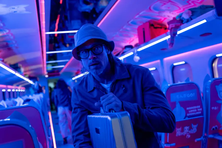Bullet Train: Brad Pitt nelle vesti di sicario nel nuovo film di David Leitch (Recensione)