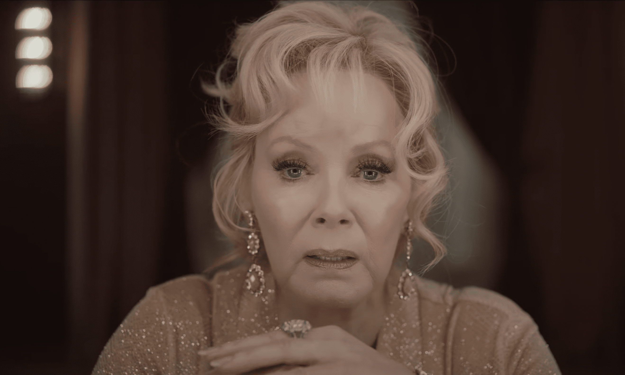 Chi è Jean Smart: biografia e carriera dell'attrice Emmy Award per il suo ruolo in Omicidio a Easttown