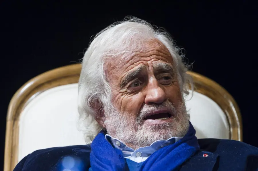 Chi era Jean-Paul Belmondo: la splendida carriera dell'attore francese