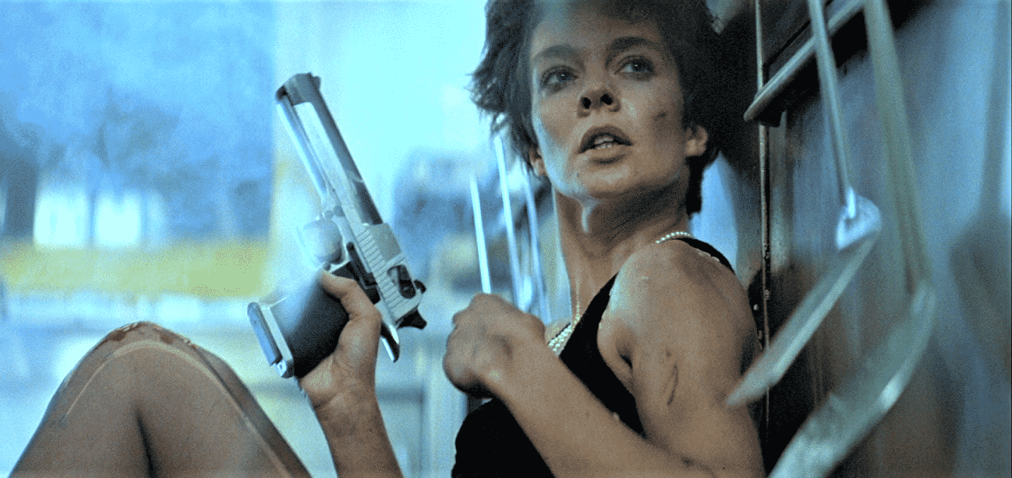 Nikita: il capolavoro di Luc Besson con Anne Parillaud (Recensione)