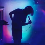 Inside di Bo Burnham è un capolavoro (ma potrebbe non far ridere)