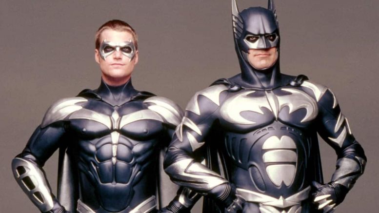 George Clooney su Batman e Robin: "Fa male fisicamente guardare quel film"