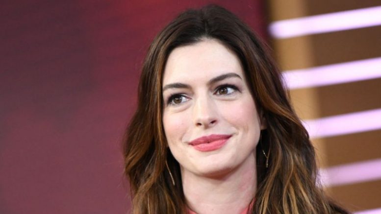 anne hathaway diavolo prada