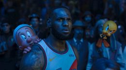 Space Jam: New Legends, "LeBron James non è Michael Jordan"