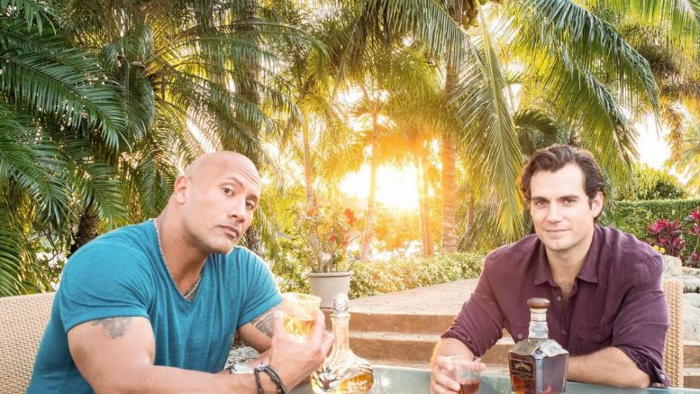 Black Adam, Dwayne Johnson parla del ritorno di Superman: "Io ed Henry siamo amici, in futuro ascolteremo i fan"