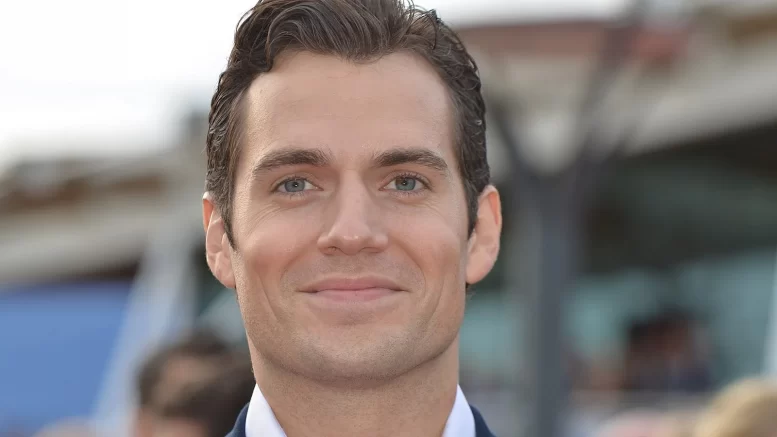 Henry Cavill parla di Warhammer 40.000, di cui curerà l'Universo