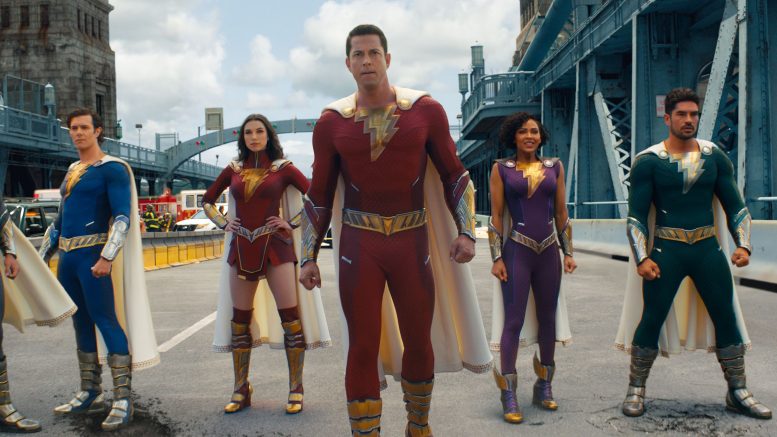 Zachary Levi: l'attore di Shazam difende James Gunn e Peter Safran